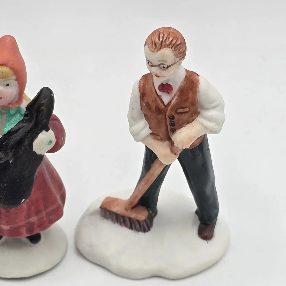 Vtg Christmas Village Figures Lot Ceramic Miniature Victorian People Gas Station